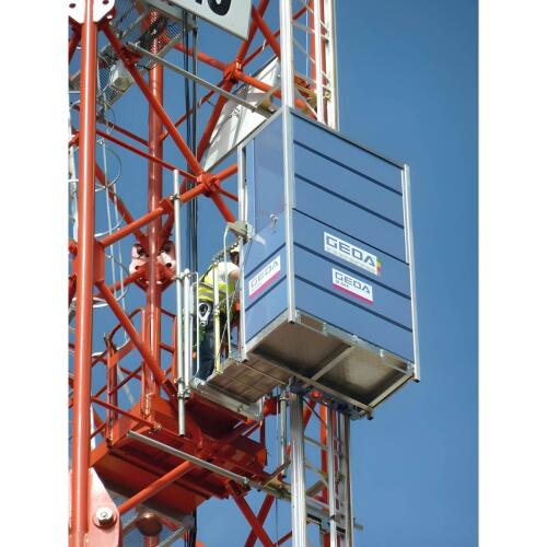 Kranförarhiss GEDA 2PK. Gör det möjligt för kranförare att åka hiss upp till styrhytten. 